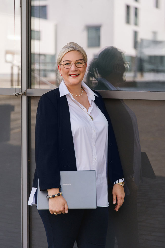 Monika Braschoss Business Look